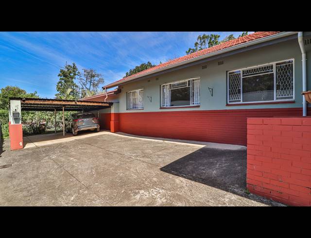 4 BEDROOM HOUSE FOR SALE IN BOUGHTON